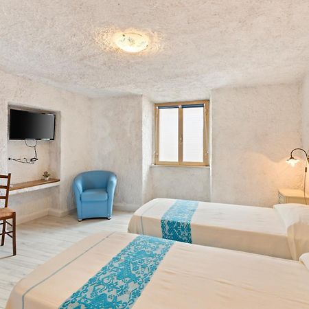 Casa Rocca Apartment Bosa Bagian luar foto