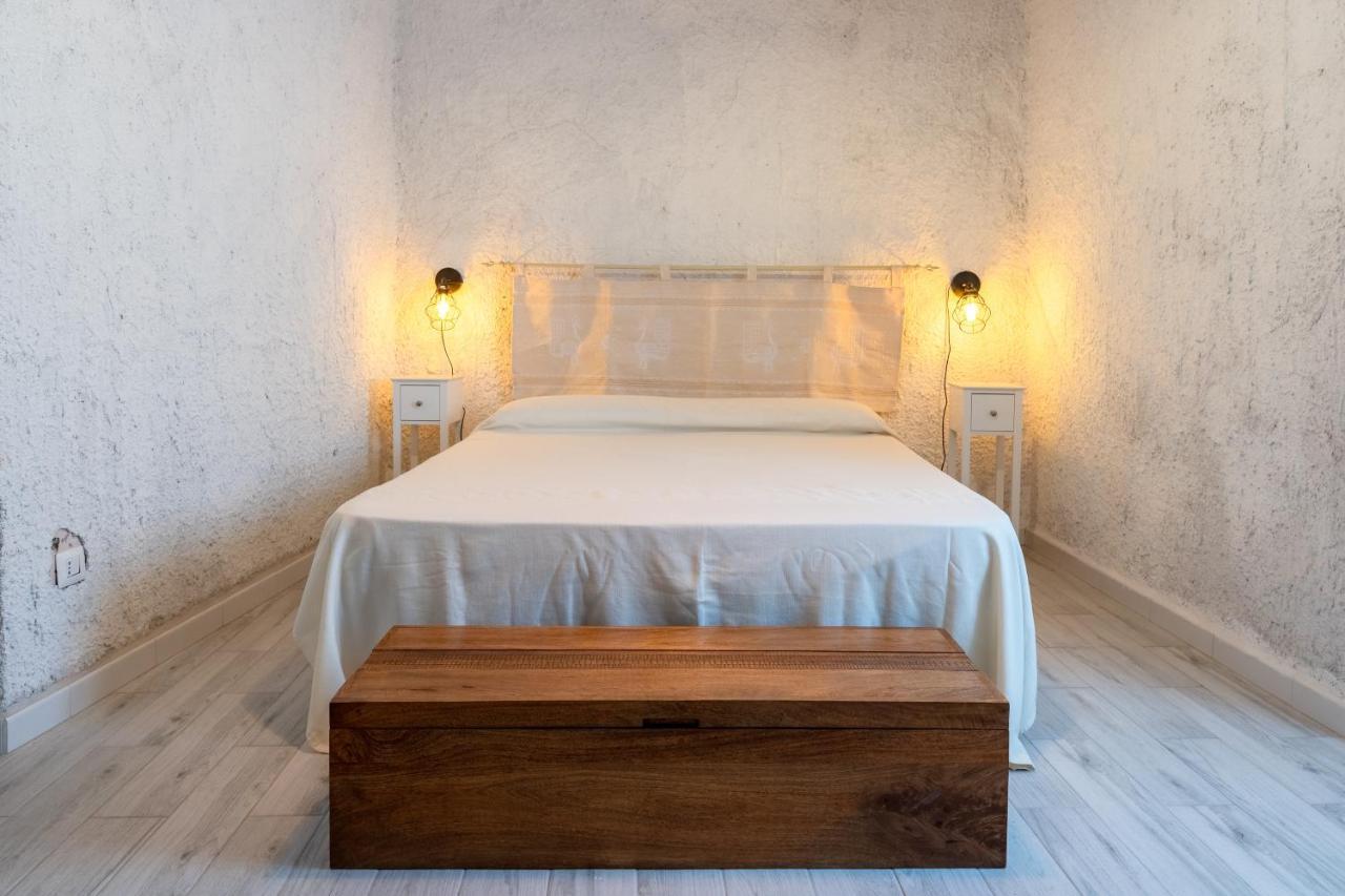 Casa Rocca Apartment Bosa Bagian luar foto