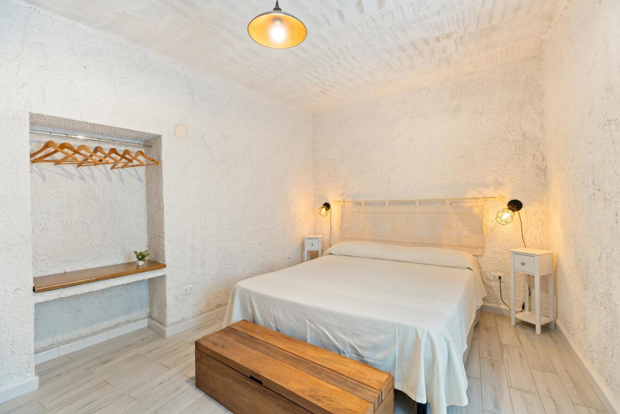 Casa Rocca Apartment Bosa Bagian luar foto
