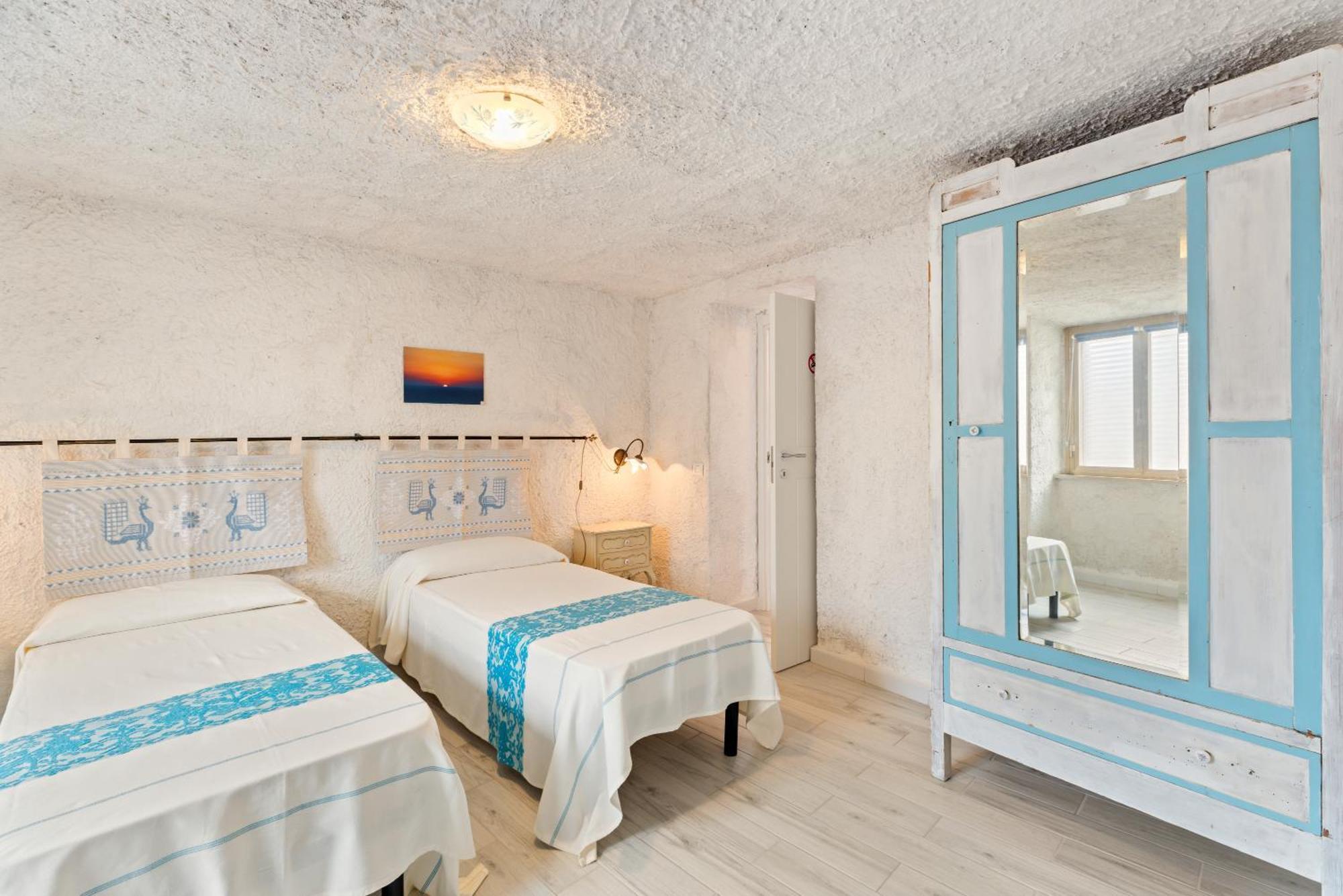 Casa Rocca Apartment Bosa Bagian luar foto