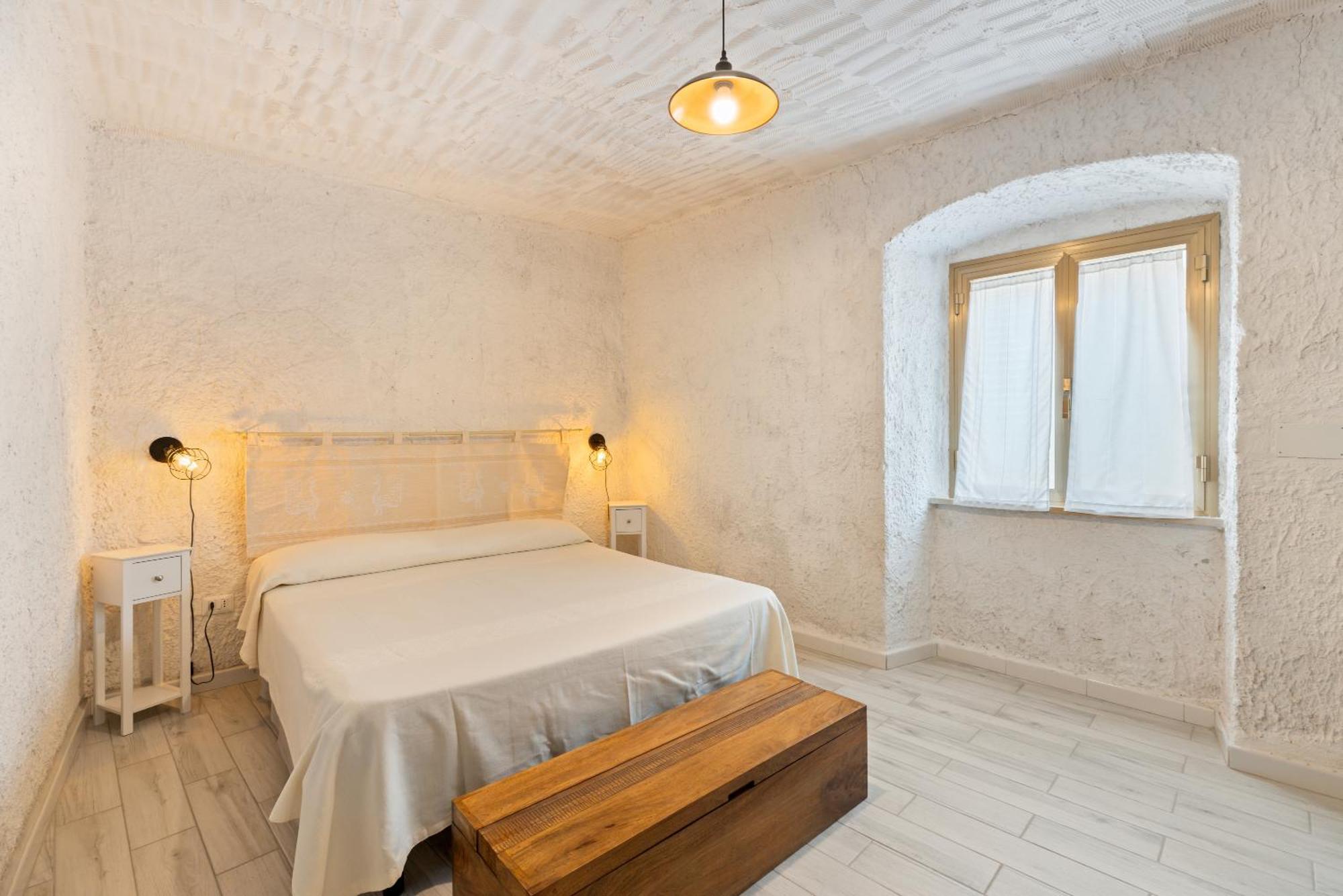 Casa Rocca Apartment Bosa Bagian luar foto